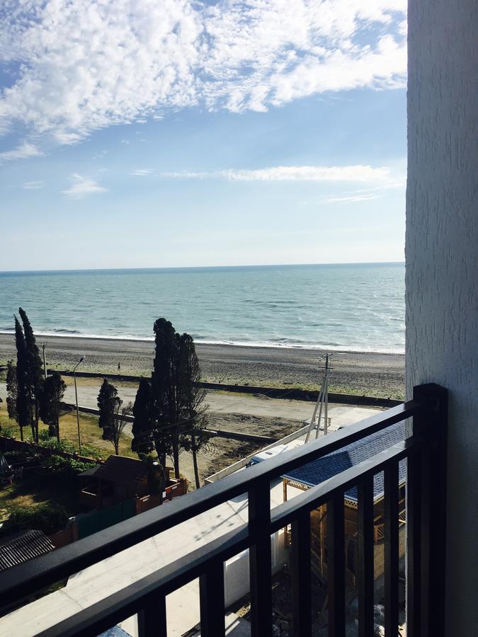 Hotel Paradise Beach Alakhadzi Exterior photo